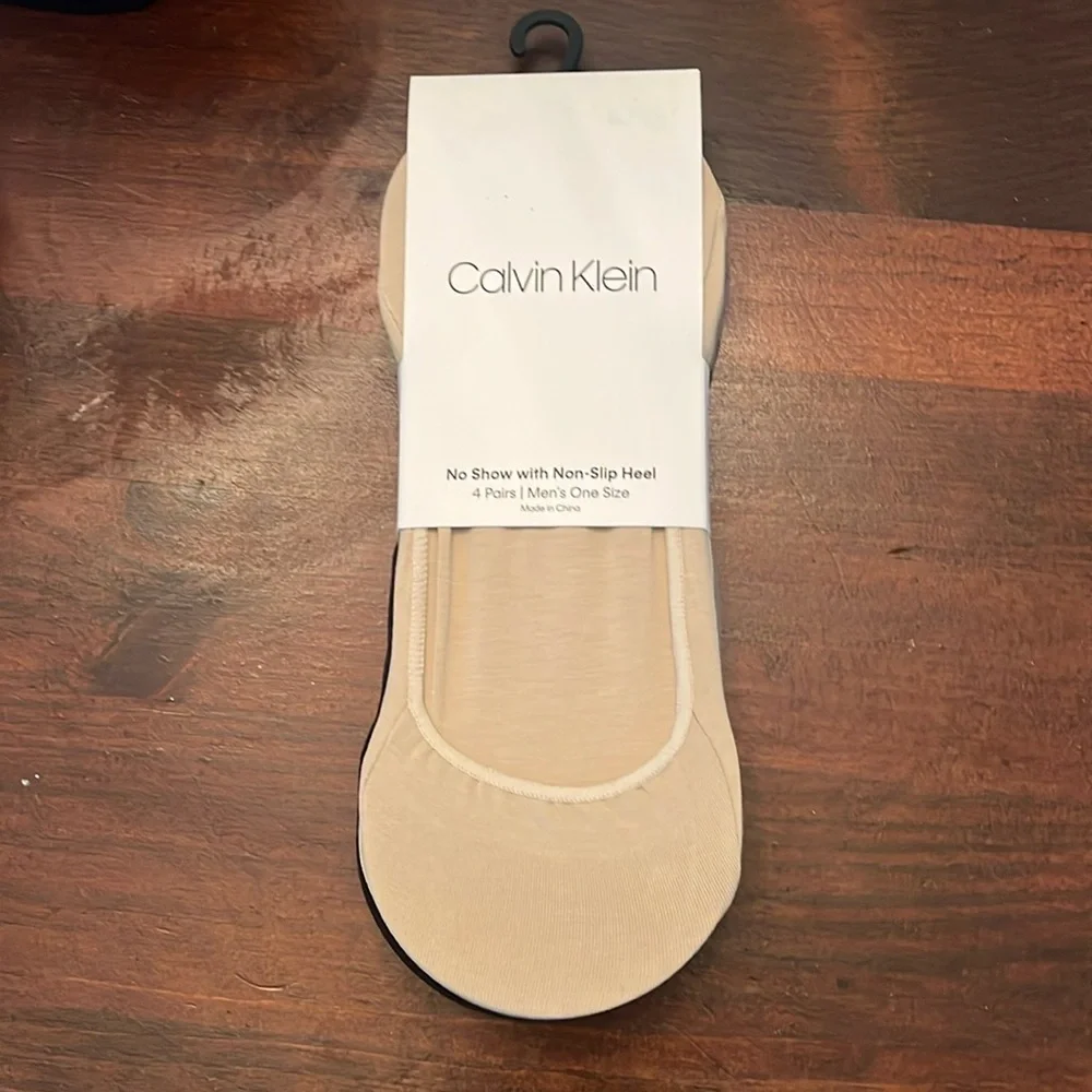 Calvin Klein no-show men’s socks with nonslip heel, 4 pairs, fits US 7 to 12 - Picture 1 of 2
